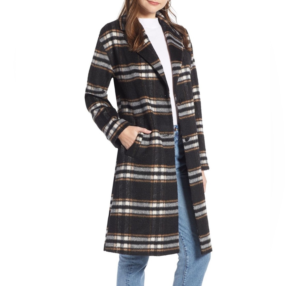 ❌SOLD❌ Something Navy Plaid Coat